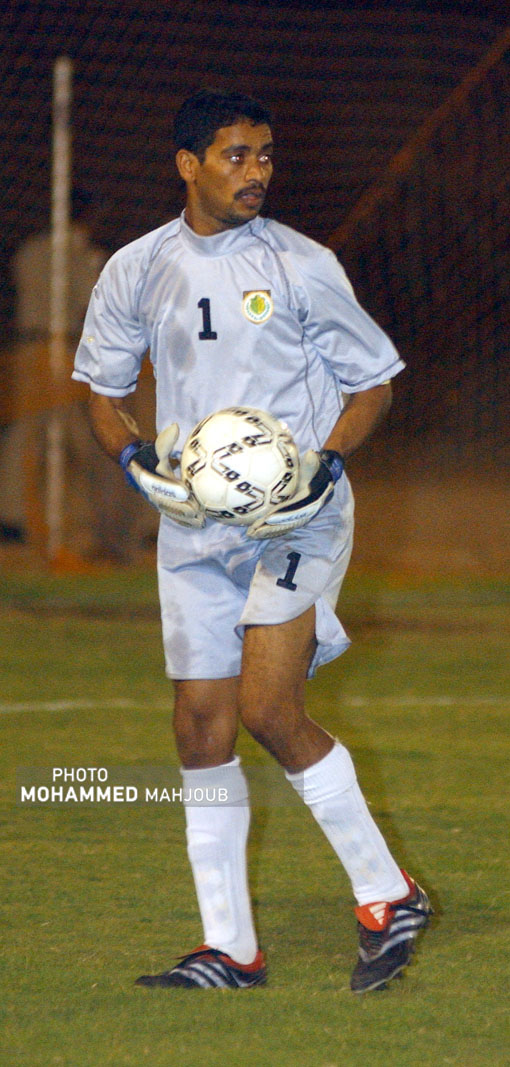 Mahjoubphoto's tweet photo. المرحوم بإذن الله حارس مرمى نادى السيب صديقى العزيز محمد جمعة  #أرشيفى @Dhofar_FC    #ظفار_تحتضن_الاعلام https://t.co/LrdDYaoFmo