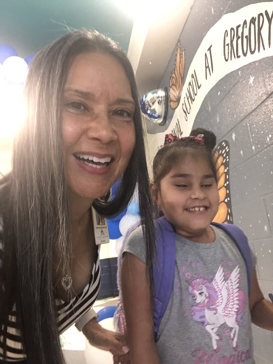One of the many gifts I run into when visiting our schools! It makes my 💖 full ~ <a href="/deleondolphin22/">Hilda de León, Principal</a> <a href="/gregoryilmpta/">GregoryPTA</a>