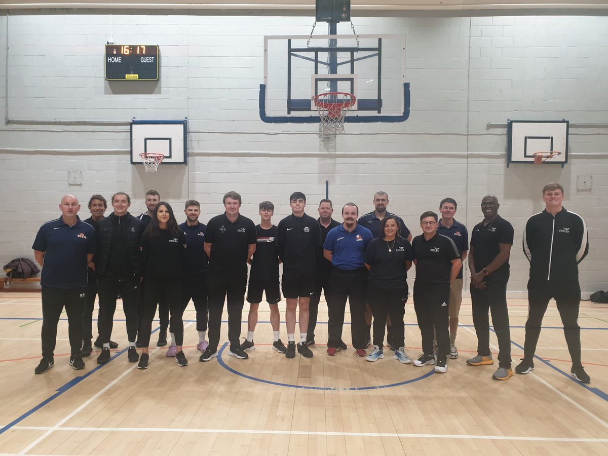 Ian MacLeod tweet media