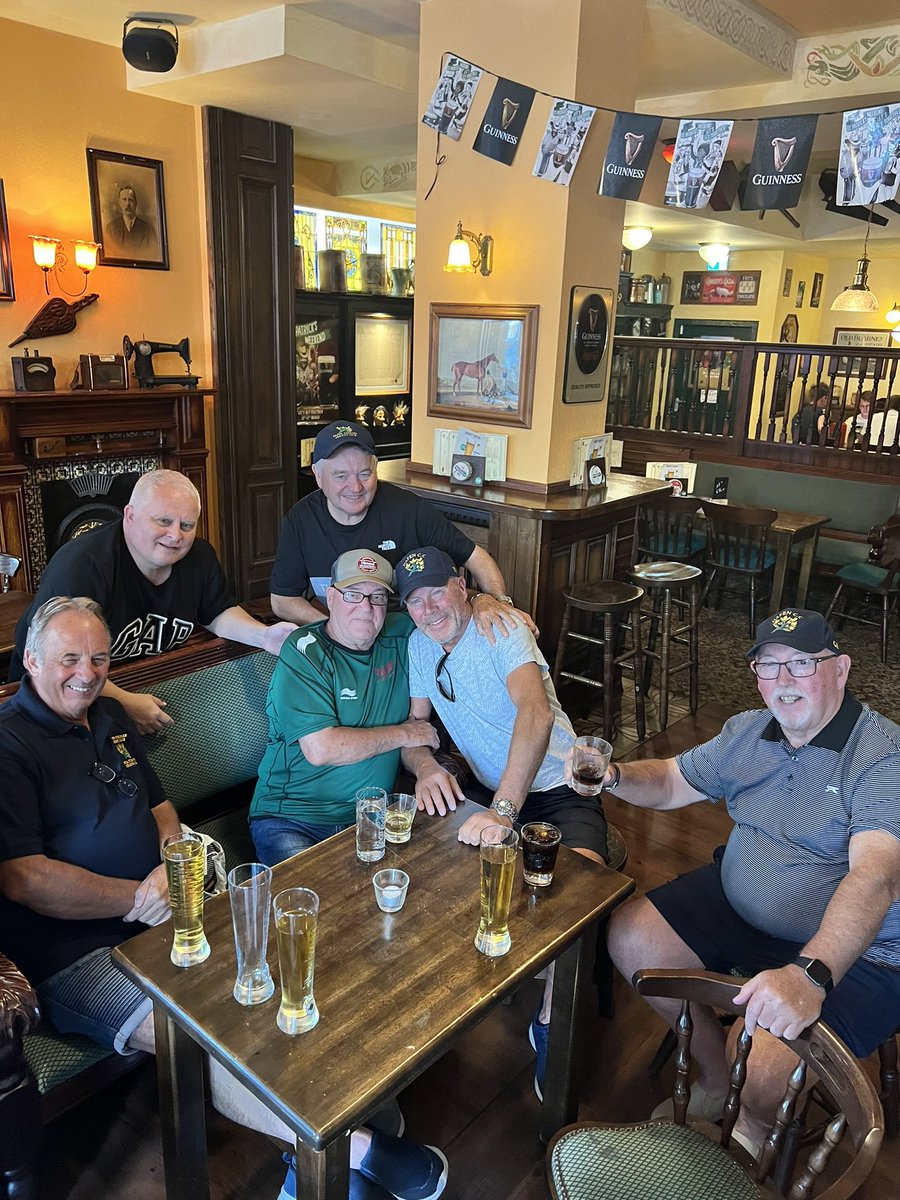Steve_Horlicks's tweet photo. @DafenWelfareCC Maxi tours in berlin just surveyed Norwegian brewery deal. #2022champions https://t.co/ti3JMpLat2