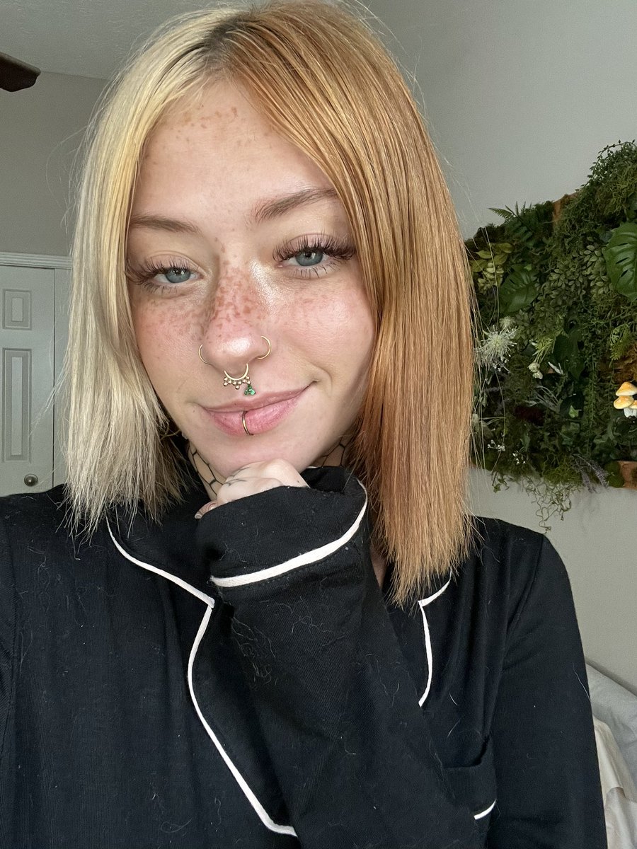 Bambi Sage on Twitter: "i know you don’t seem to like wholesome but,,,"