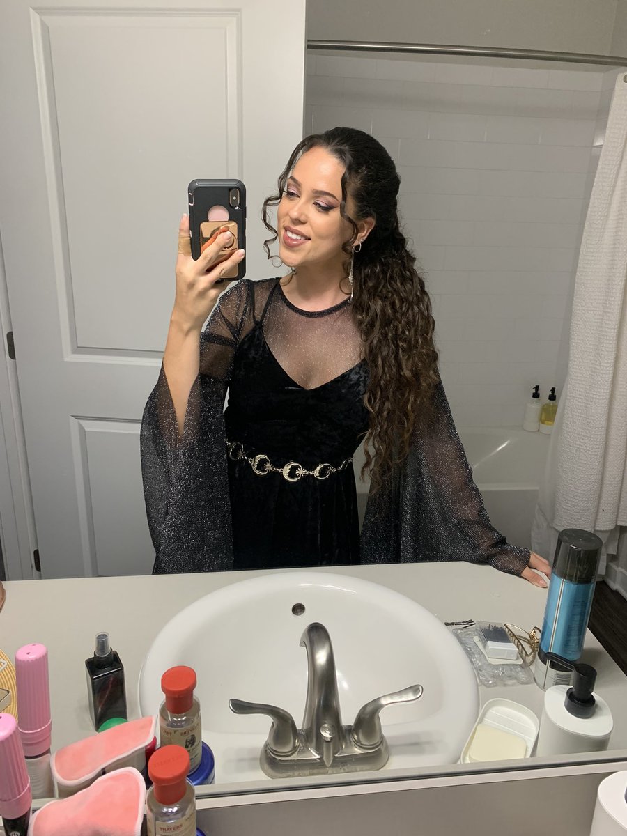 pixiepetal93's tweet photo. @DisneyAddict If you get through security before 5 pm they don’t have a problem. I usually keep mine in my purse through security and put it on while on the moving sidewalk to city walk so that going through security is quicker. I wear metal chain belts all the time! https://t.co/e8w3r7gYk1