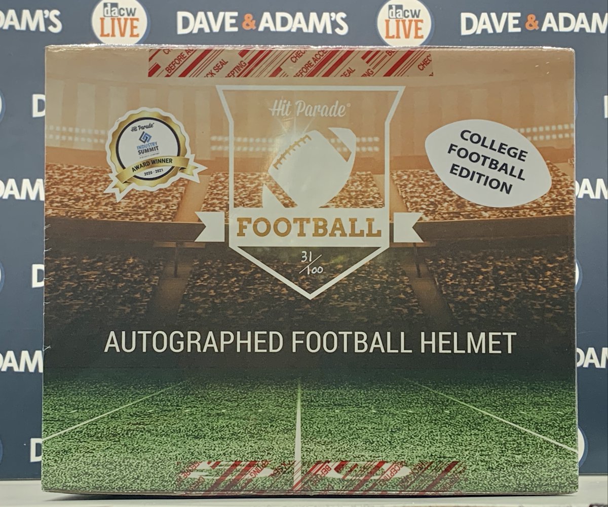 dacardworld's tweet photo. 🚨 GIVEAWAY 🚨

To celebrate College Football season being underway we're giving away THREE different @hpcollect boxes! 🏈 

To Enter: 
• RT &amp; Like this tweet
• Follow Us 

We will randomly select 3 winners (1 each from Facebook, Twitter &amp; Instagram) on Tuesday, September 6th! https://t.co/SZA5kmXq4q