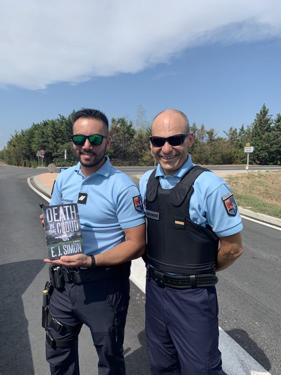 JimEJSimon's tweet photo. I have a habit of minor traffic violations while in France. Nevertheless, the French police seem to love my books! #thrillers #frenchpolice #menerbes #Saturday #deathinthecloud #michaelnicholasseries https://t.co/u4VxgivldL