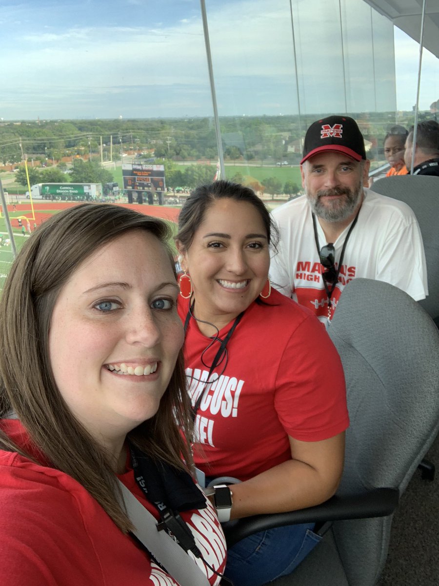 We may not have gotten the “W” last night, but we still built great memories!    @CastilloAP92