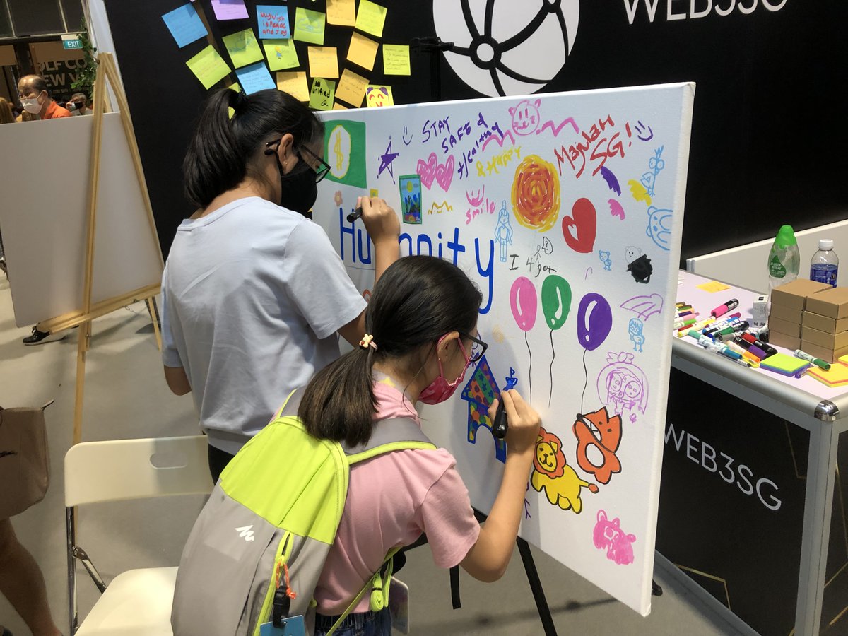 ArtforEarthDAO's tweet photo. We are at COMEX 2022! Showcasing our project called Art for Humanity to our Web3 friends, as well as people who are keen on making the world a better place! Please visit us at Suntec City Exhibition centre L4, booth 8185-2! #Comex2022
Thank you @web3sg for hosting! https://t.co/eDAS9mZJya