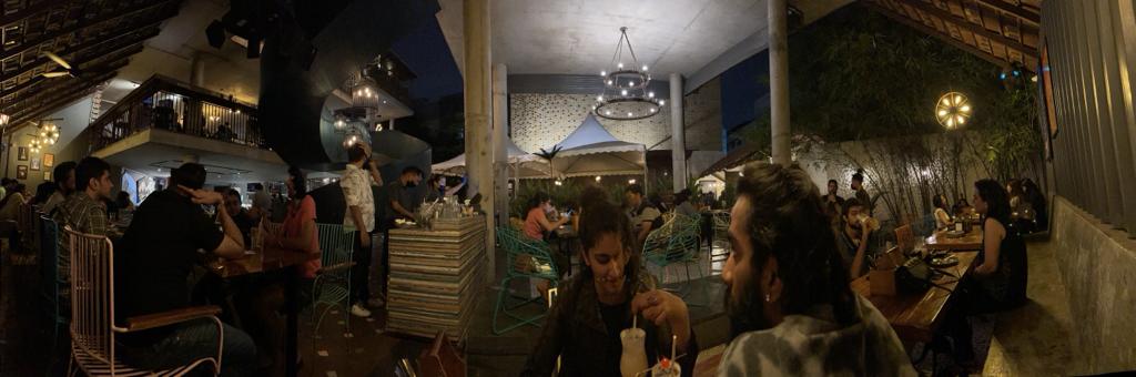 GoyalMalini's tweet image. For a change despite the crowd &amp;amp; loud music #TheBierLibrary #koramangala had a great vibe. What a buzzy place this. Am told it&apos;s packed even on weekdays.
The son says paneer here is better than in #Delhi. Thats a big one!
@UnboxingBlr #Bangalore #Bengaluru #startup