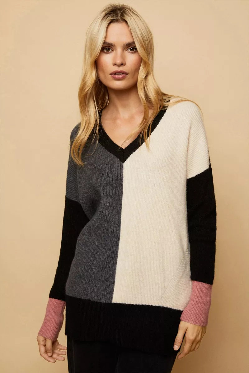 WallisFashion's tweet photo. Knitwear has officially made a comeback this season π€©
Here are our promo top picks all 25% off π
Shop online hereπ
https://t.co/ppVQYhhPzz
https://t.co/J2xadi4BQX
https://t.co/gU8zaXPoRu
#foreverwallis #wallisfashion #wallisloves #newseasonlooks #promotoppicks https://t.co/hg5iCkWbPM