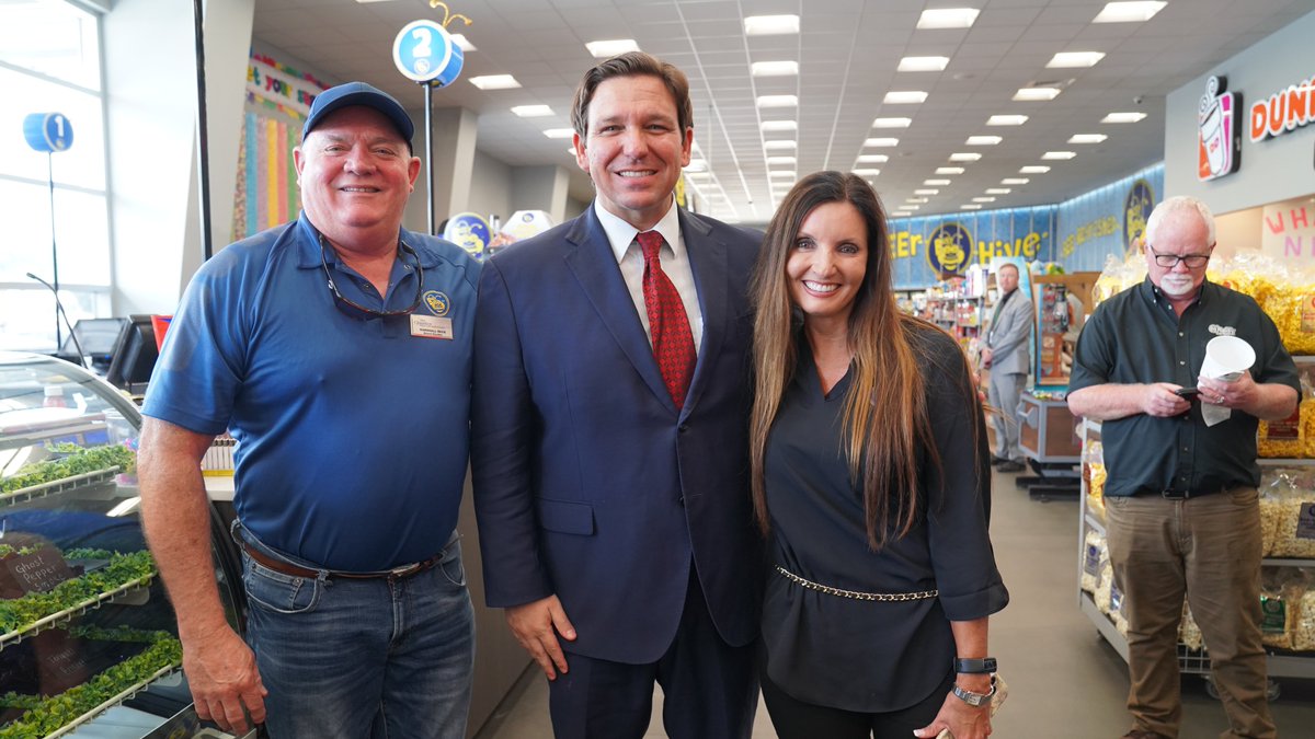 Ron DeSantis tweet media