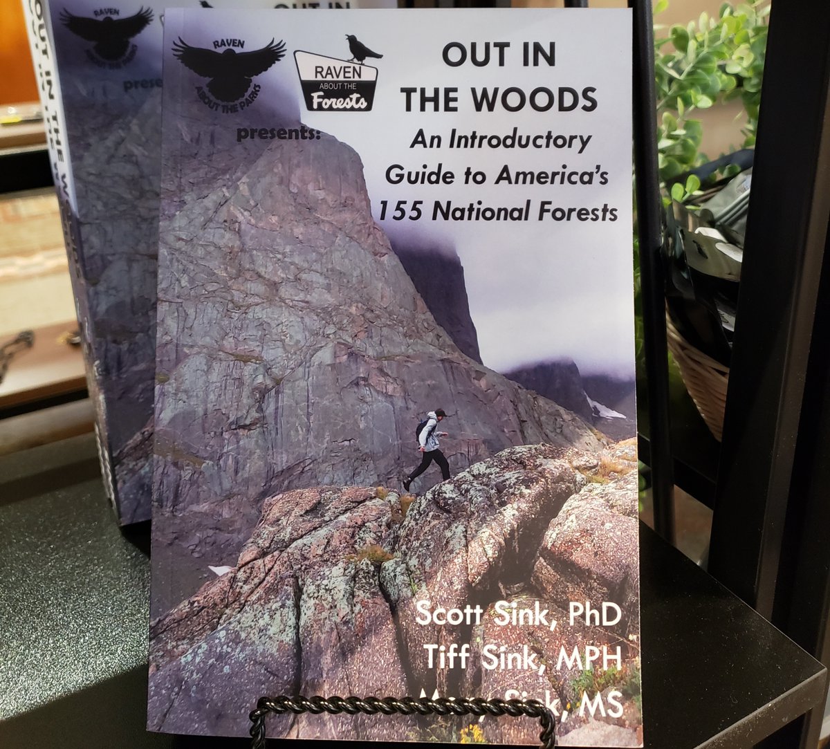 307Made's tweet photo. Have you checked out these books for valuable info on National Parks? We have them both available for purchase. https://t.co/f1vO16AniK