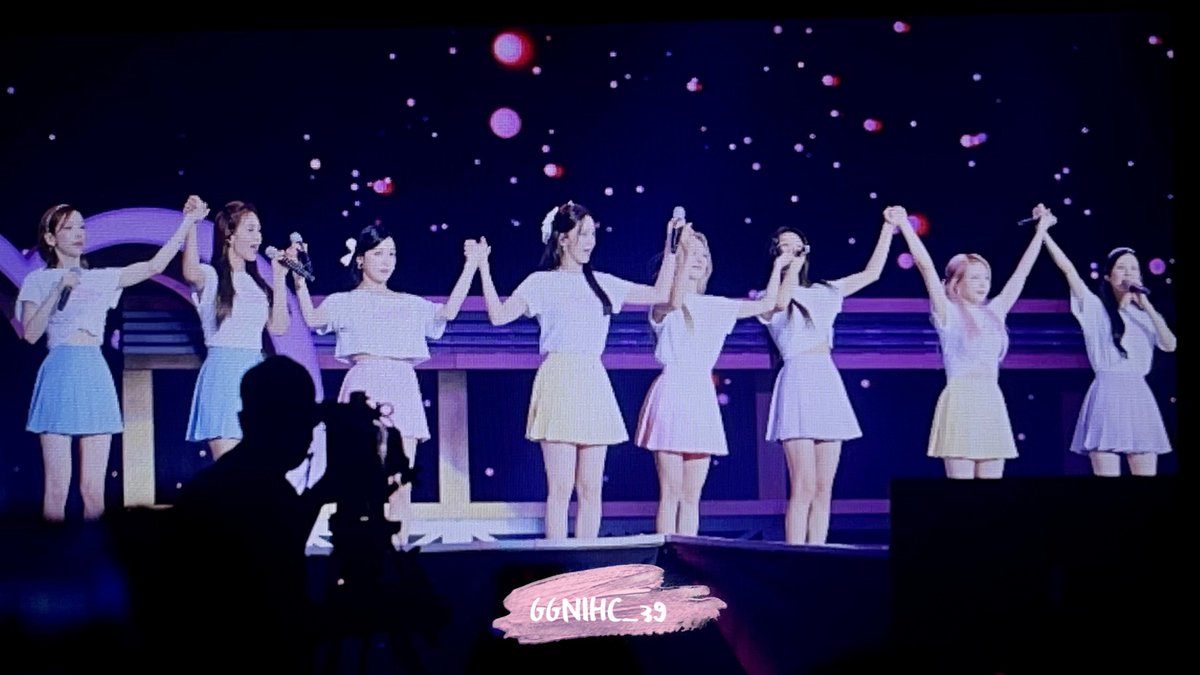 220903 팬미팅 #소녀시대 #SNSD #GIRLSGENERATION 

안녕의 의밀 잘 알고 있어
기다려온 소원들이
오늘로 다 이뤄졌듯이