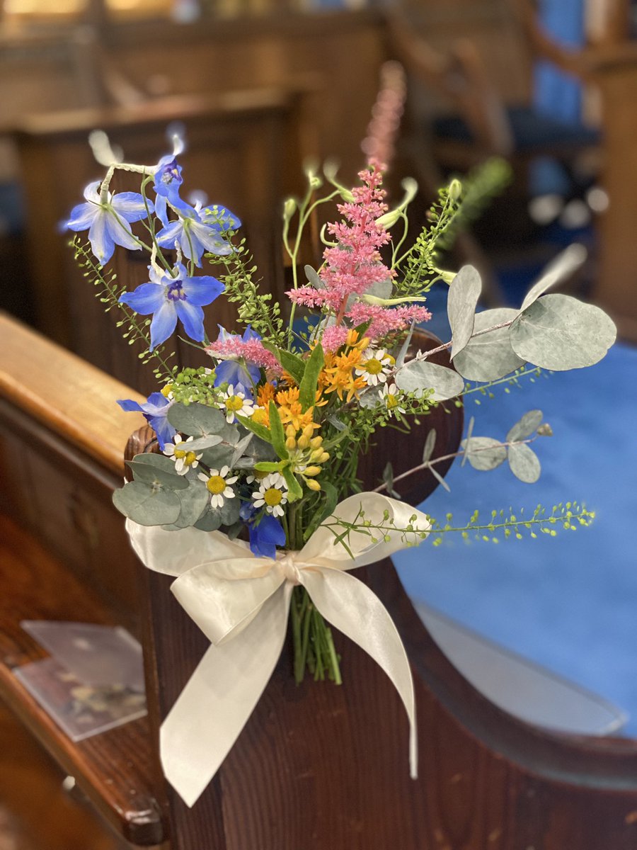 HighPeakFlowers's tweet photo. Yesterday,we had the pleasure of creating the wedding flowers for Kat & Andy at St George’s Church, New Mills
#weddingflowers #weddingflorist #weddingfloristhighpeak #wedding #florist #highpeak #newmills #rowarth #bridalflowers #protea #faithrose #weddingfloristderbyshire https://t.co/k5AM2JWChy