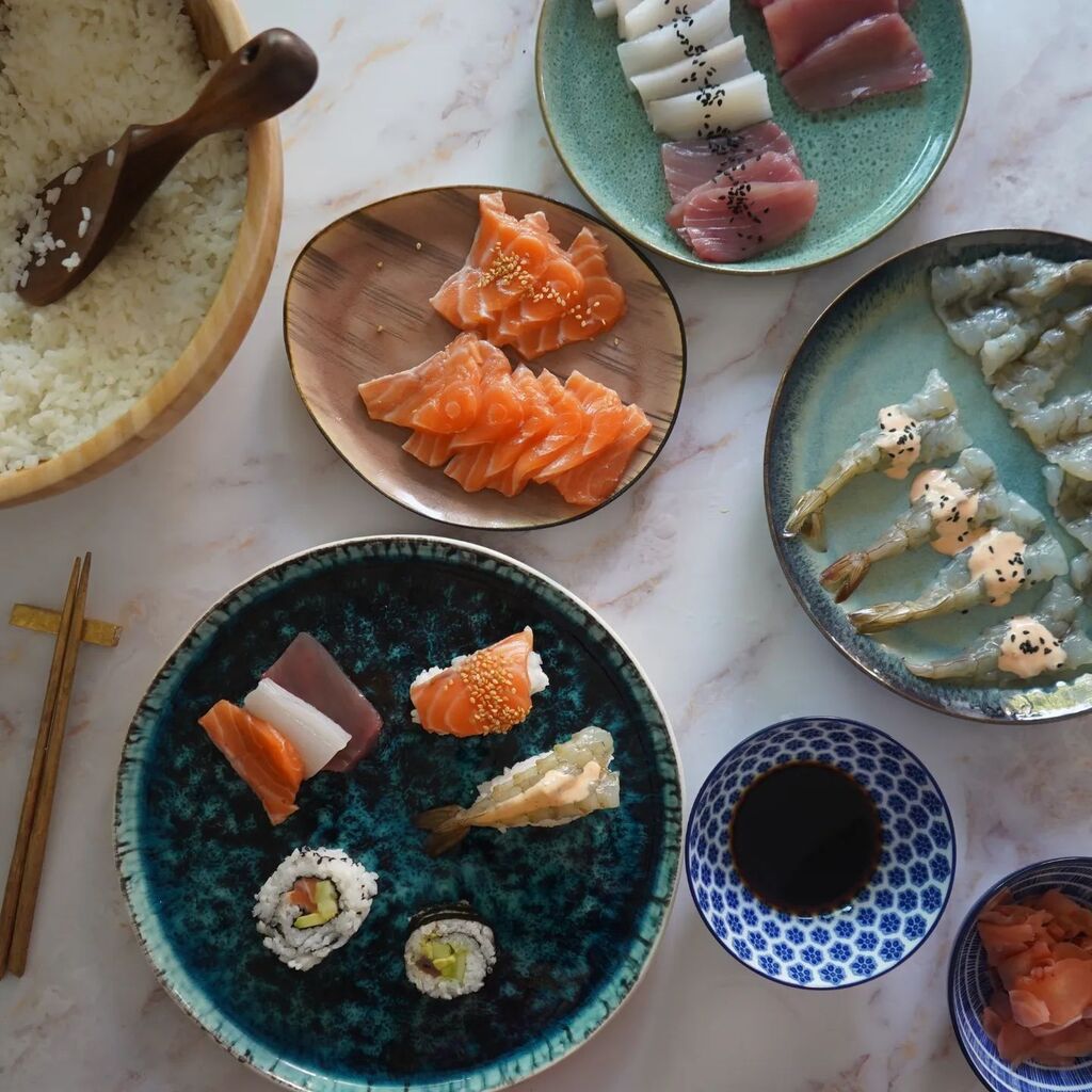 oishya_'s tweet photo. Do you know that some people have sushi cravings? Sushi cravings are a sign that your diet is lacking in essential minerals. They often indicate the lack of protein, Omega-3s, or iodine in your diet. Because sushi has many of those nutrients, it's likely… https://t.co/2bxiY8XiLY https://t.co/9T65ntYEmg