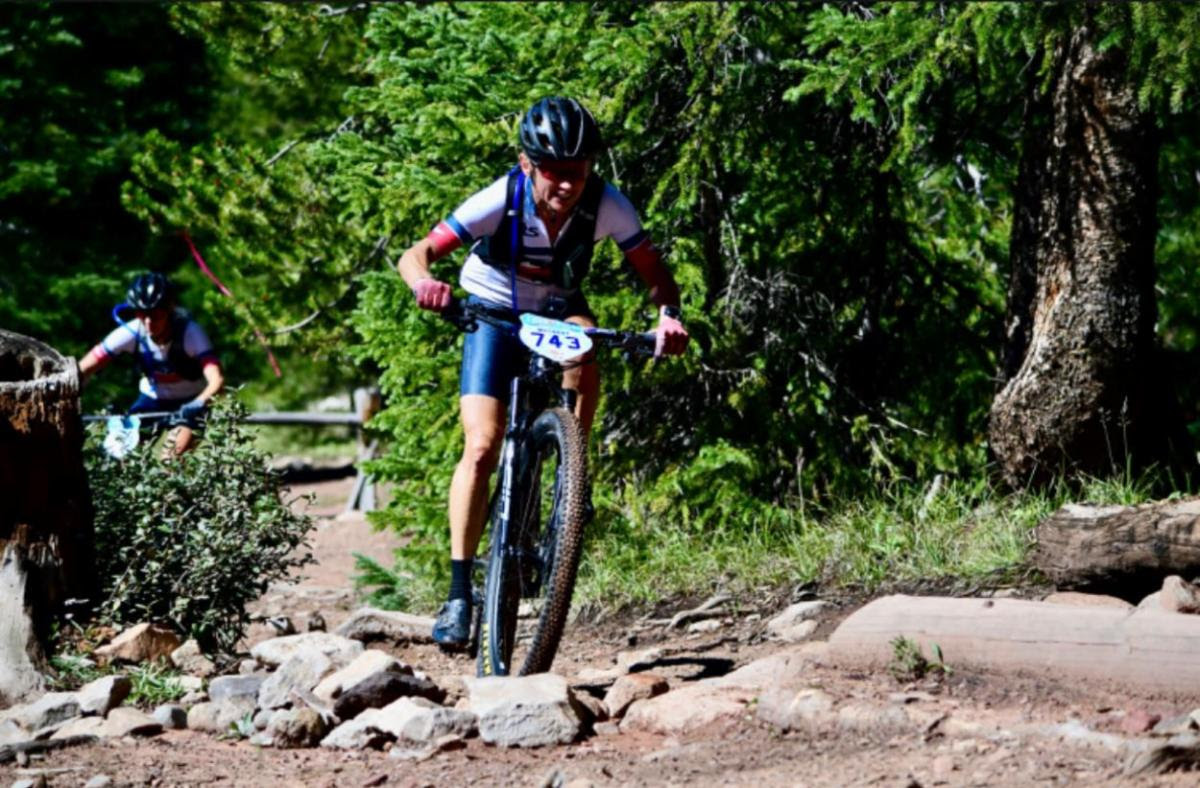 cureangelman's tweet photo. FAST parent Deanna McCurdy recently competed in the Breck Epic, a 6-day mountain bike stage race through the Rocky Mountains of Colorado 🚵‍♀️, in honor of her youngest daughter, Hayden, who is living with Angelman syndrome.
 
Read more about Deanna’s Trek: https://t.co/RwaKBKi9El https://t.co/IGKfvoJMsY