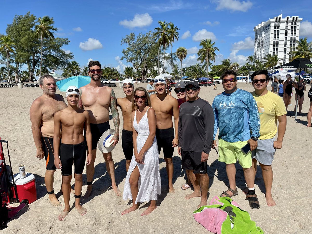 j_alper's tweet photo. Remarkable day for racing, fun, &amp; friends 😎🌴🏊🏽‍♀️ https://t.co/yS4oKAkufa