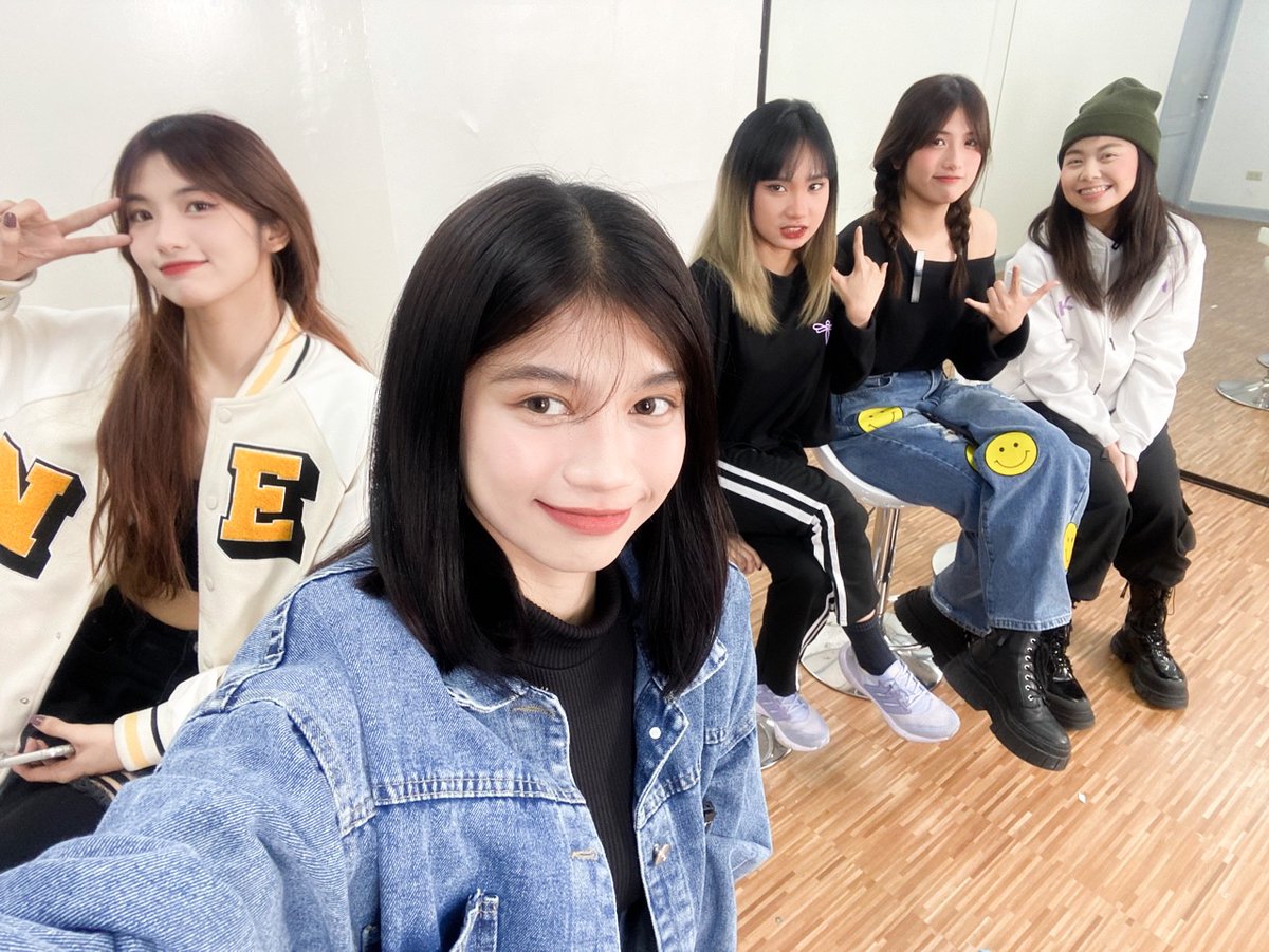 KAIAOfficialPH's tweet photo. [KAIA BA?]

Thank you for watching the first episode of 'KAIA Ba?'
We hope you enjoyed it ❣

See you soon, ZAIA!

KAIA BA EP1
#KAIA #KAIABa #KAIABa_EP1 https://t.co/5pJbUAZ27I
