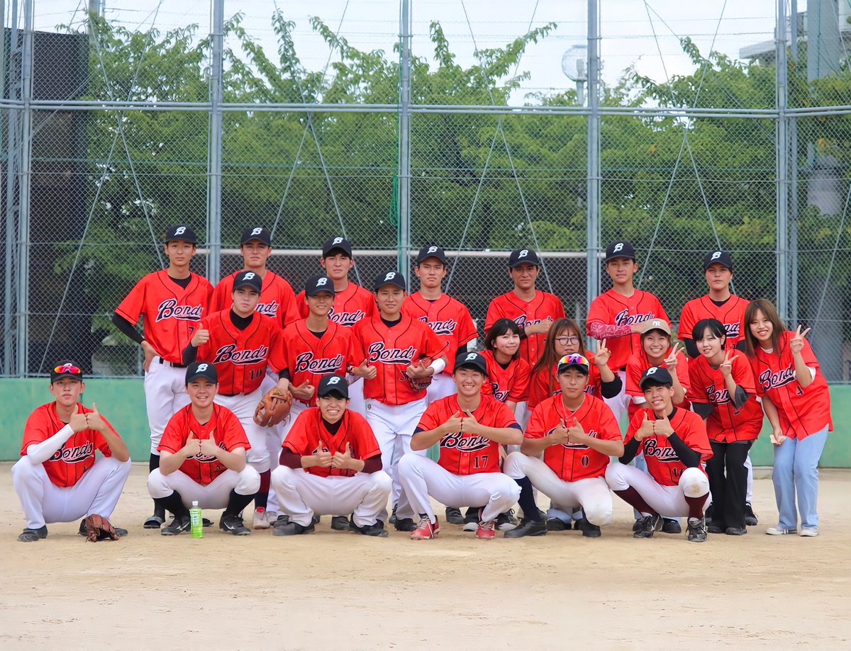 10Bonds's tweet photo. 《近大リーグ vsButtocks》

7-1で勝利👏

3番、4番のホームランが飛び出し快勝✨

次も勝つ💪☺️

#vsButtocks
#近大リーグ
#Bonds
#ボンズ
#近大野球サークル
#近畿大学
#近大 https://t.co/W7xcJ32Yil
