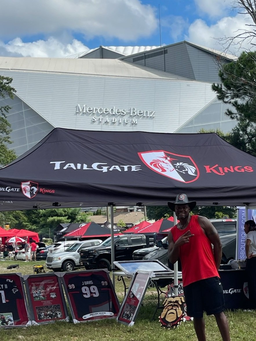 bsweatt60's tweet photo. Go Dawgs!! @Big_Dawg48 #tailgatekings https://t.co/5h0vfYhIEl