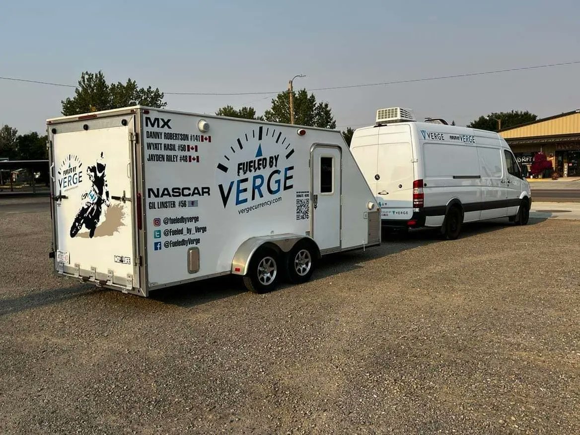 Fueled_by_Verge's tweet photo. The stronger we get, the more we can bring awareness to @vergecurrency $XVG
At the moment, this is a self funded movement. We do what we can, when we can
We travel to sports events, and through our team, use #XVG as a #decentralized #currency

#jointhemovement #fuelthemovement https://t.co/VbXRtUYPWp