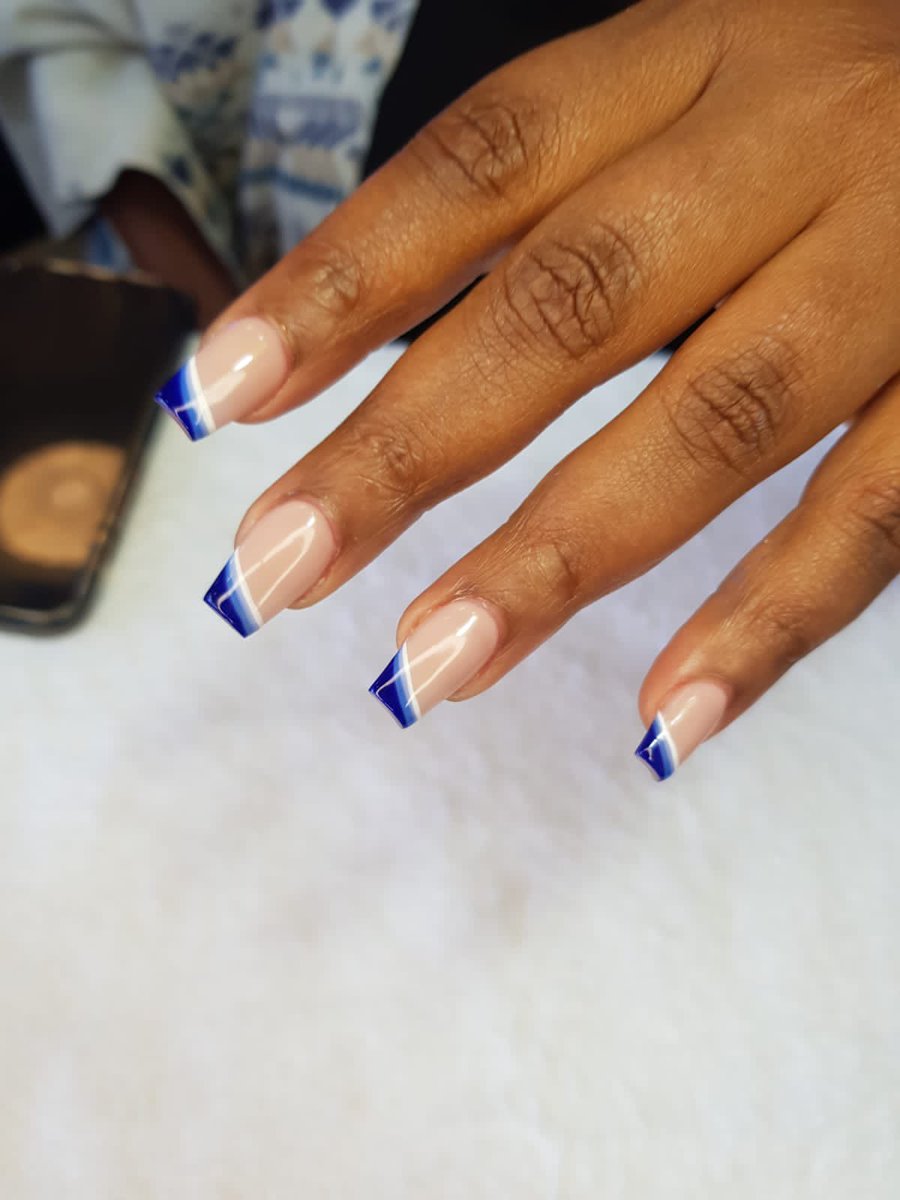 AlexNailstech's tweet photo. a touch of blue 😍
Visit us at the bazaar plaza 9th floor B913 to get your nails done by us
#Lexysnails https://t.co/hleTjWurts