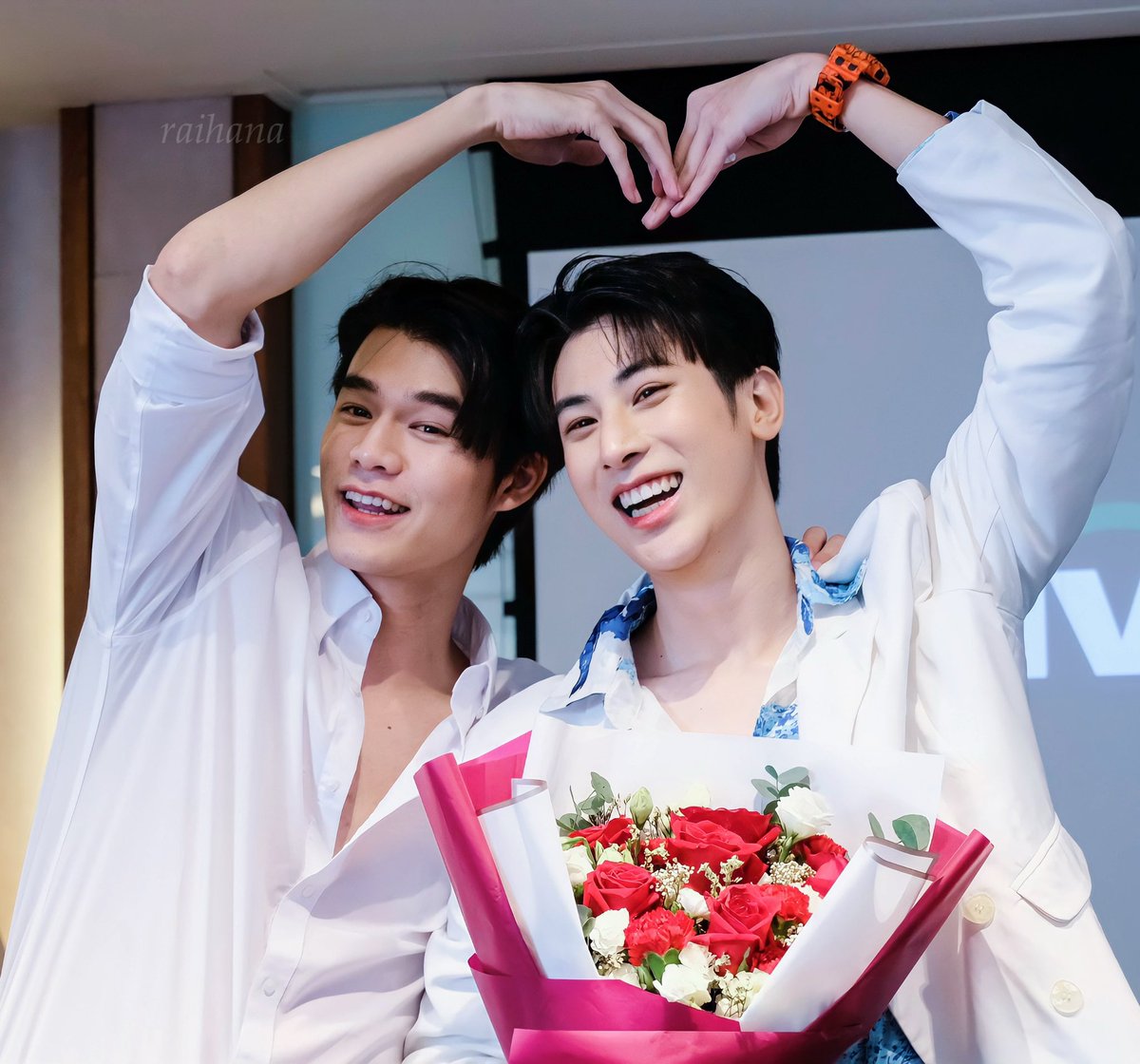 raihannuy1's tweet photo. สรุปวันนี้ไปงานอะไรน นี่ว่าไปงานวันเกิดนะ
#BestTimeWithJet 
#เจ็ทแลค 
#JameKasama https://t.co/AUkL8n69wf