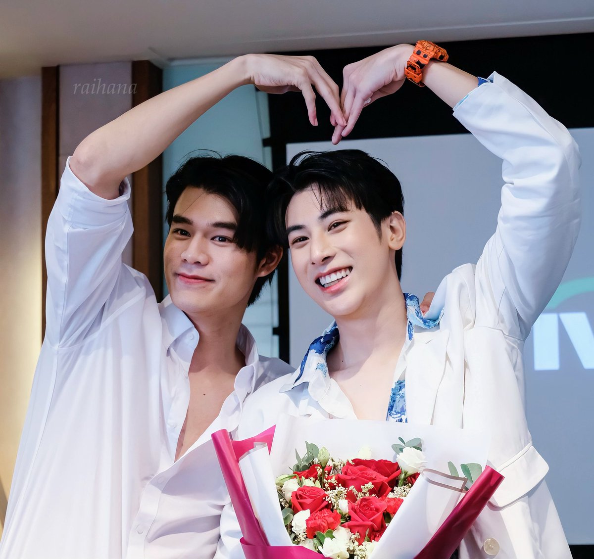 raihannuy1's tweet photo. สรุปวันนี้ไปงานอะไรน นี่ว่าไปงานวันเกิดนะ
#BestTimeWithJet 
#เจ็ทแลค 
#JameKasama https://t.co/AUkL8n69wf