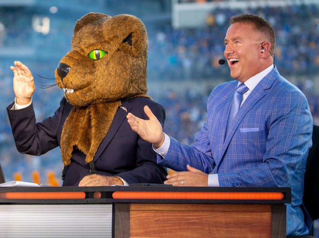 ABellPharmD's tweet image. This was his first headgear pick this year