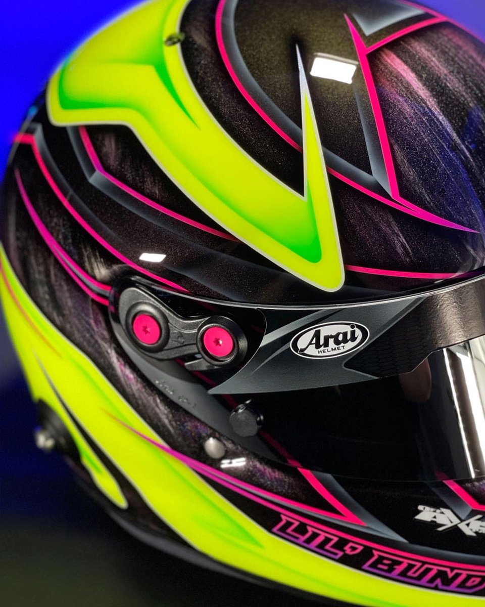 OffAxisPaint's tweet photo. 🍚Ethan Mitchell blasting off in the rice rocket🚀

🏁 @EthanMitchell_ 
⛑ @AraiAmericas 
👨‍🎨 @RyanTimm13 

#TeamOffAxis #ricerocket #airbrush #artist #artistsoninstagram #helmet #helmetpaint #dirt #dirttrack #dirttrackracing #dirttracker #ethandirttracklife #openwheel #midgets https://t.co/Yt16HxM6RG