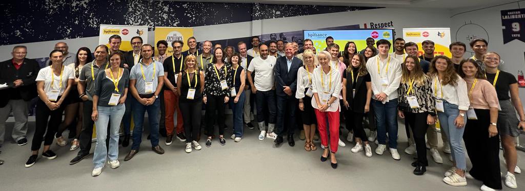 patricebegay's tweet photo. Le sport reconquiert la discipline, la seule liberté qui soit douce. La communauté #LesMeneurs en est la preuve. Innovons dans la vie sportive de nos territoires avec émotion, plaisir et l’esprit entrepreneurial. @bruleursdeloups  https://t.co/hQiwOUNvjr https://t.co/ow4iTOq9pL