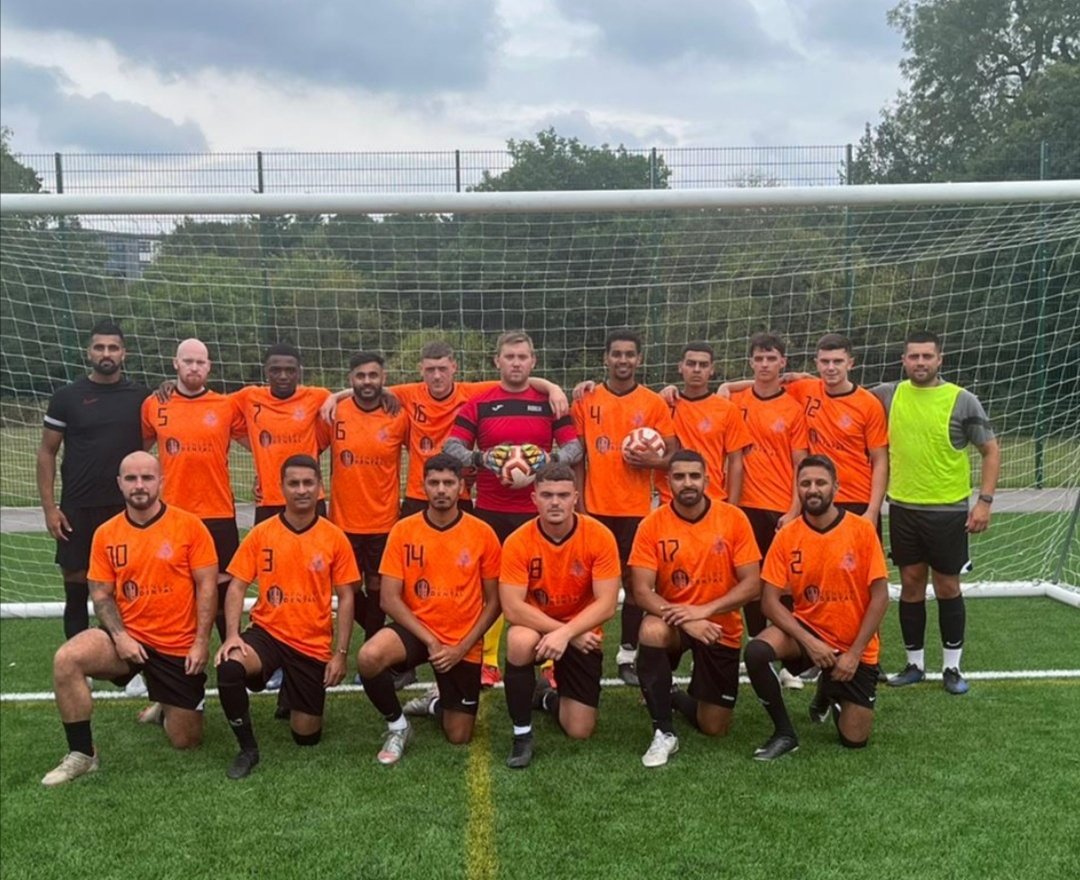 A fantastic start to the season from the boys! 🙌 #BirminghamAFA 

DESI FC 7-0 Boldmere St Georges 

Goalscorers:
<a href="/CNevsss/">Cal Nevey🏄‍♂️</a> ⚽⚽⚽
<a href="/Aaron9Dhillon/">Aaron</a> ⚽⚽
<a href="/TheRajShoker05/">#iAMRaj</a> ⚽
OG ⚽