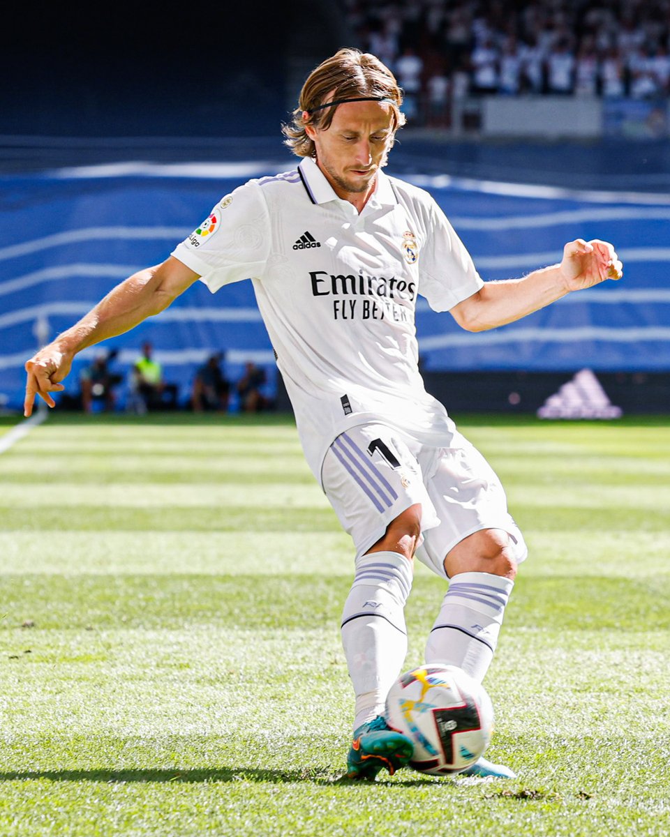 🎩 في كل قلب مدريدي...أنت الأمير الساحر