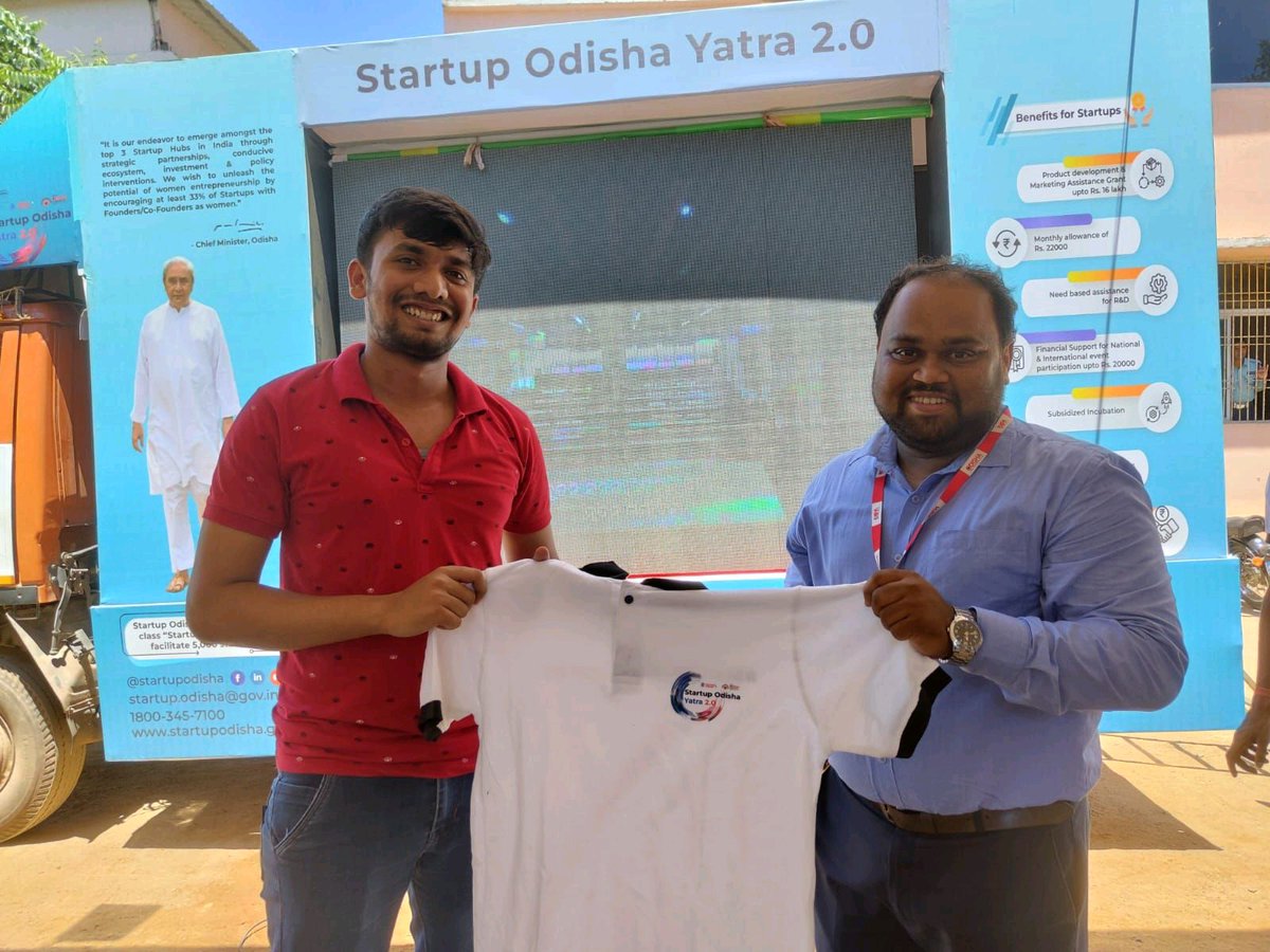 dipa_ganjam's tweet photo. Today Team Ganjam welcomed the Startup Odisha Yatra 2.0 at Berhampur. The van had covered IISER, NIST, Khalikote and Berhampur Universities. Around 20nos of students had discussed about their startup idea. @startup_odisha @MsmeDepartment @InvestInOdisha @dipaops @DebDasOri https://t.co/VRIMNu8nYW