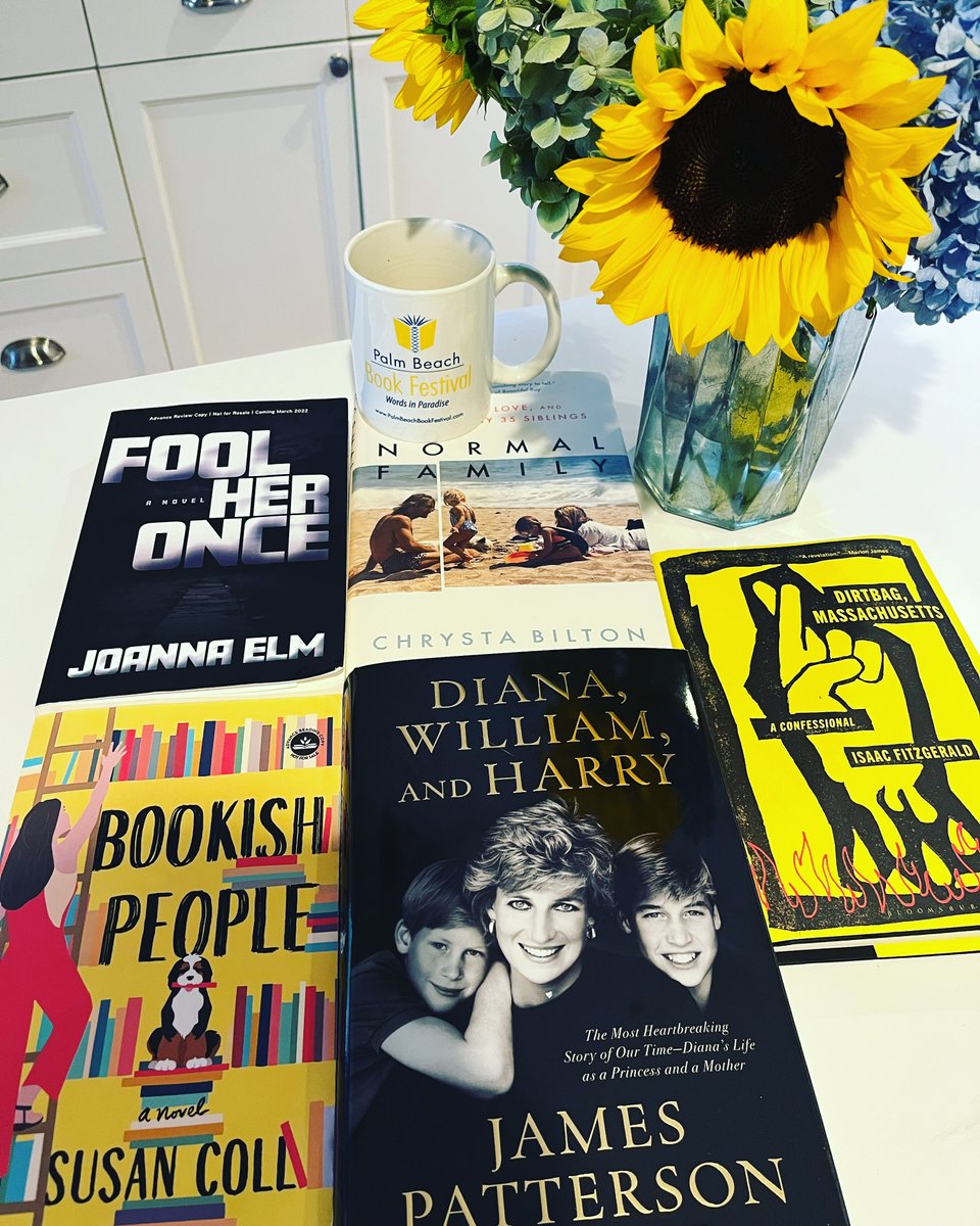 LoCahall's tweet photo. Last call #LaborDay 5 favorite books @pbbookfestival Diana, William & Harry #JamesPatterson @littlebrown ;
Novel - Bookish People @Susan_Coll ; Memoirs - @chrystabilton #NormalFamily and Dirtbag, Massachusetts, Isaac Fitzgerald. #thrillerbooks @authorjoannaelm Fool Her Once! https://t.co/UBJLjT49hV