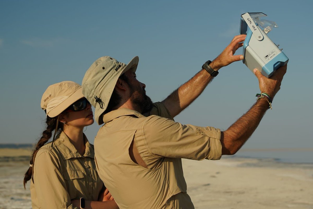 GEML_UMA's tweet photo. Is the Aral sea a net source of carbon to the atmosphere? @GEML_UMA taking part in the Alter-C scientific expedition with @IcraWater and @ROMENS_Paris https://t.co/OarYlqNPhY