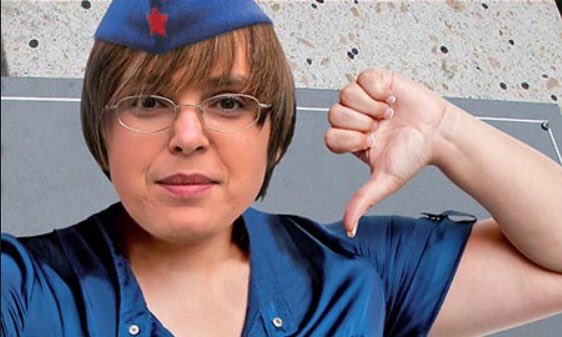 Besni_Upokojenc's tweet photo. A si predstavljate da bi poleg nesposobnega ministra za obrambo,tole bitje (NatašaPircMusar) bila vrhovni poveljnik slovenske vojske🤔🤔🤔🤔🤔🤔🤔#potem naj zadnji ugasne luč https://t.co/L3leWtshi5