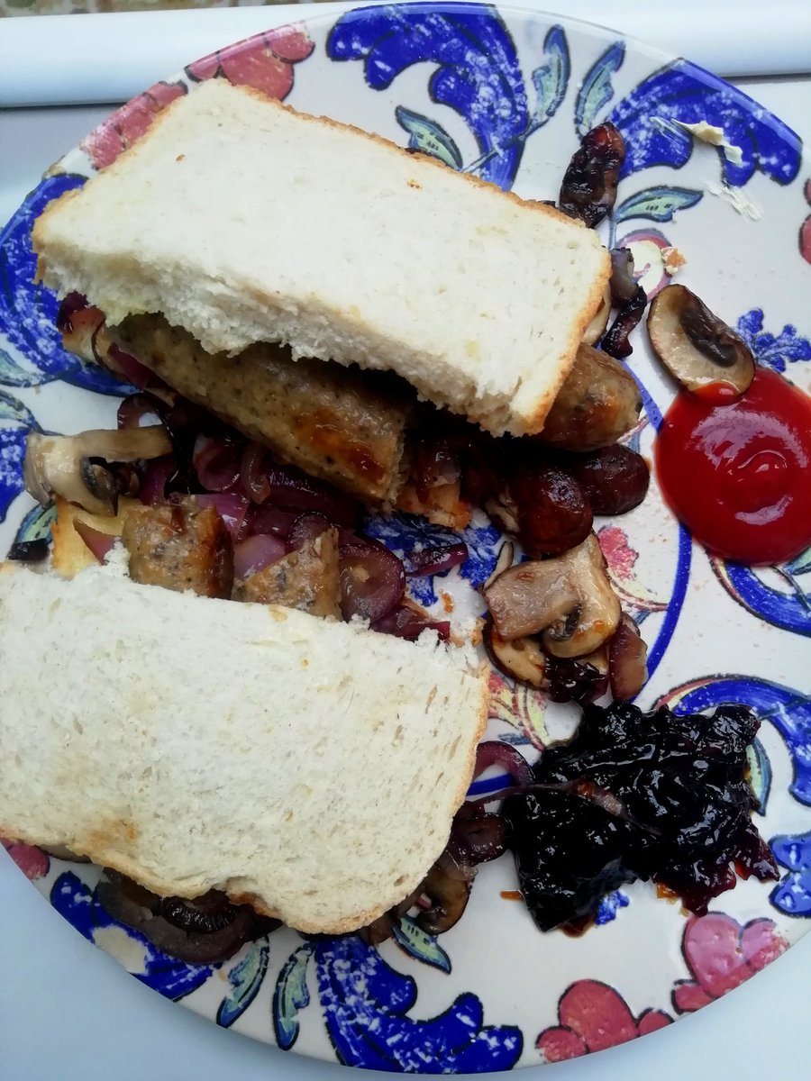 Chez_Em's tweet photo. I like a messy sausage sandwich #Plantkitchen sausages from M&S. Very nice , yes... https://t.co/uIfd3r8Ec2