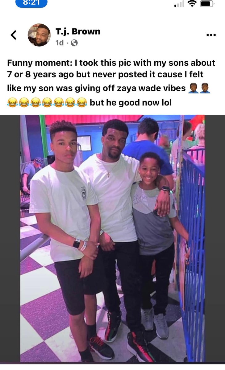 Facebook be so funny man🤣😭😭😭