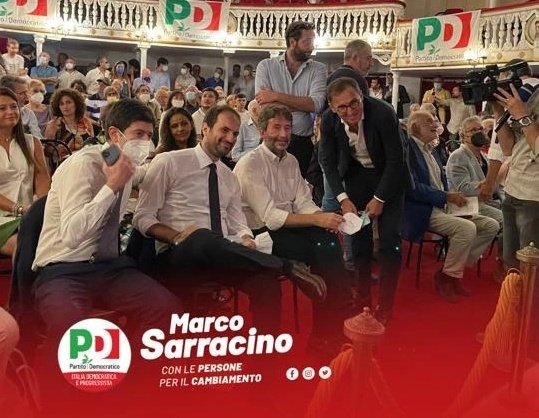 In tantissimi all'apertura della campagna elettorale del <a href="/pd_napoli/">PD Napoli</a> 
Con passione ed entusiasmo dalla parte delle persone! #ElezioniPolitiche2022