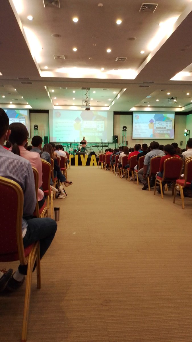 cbaldelomara's tweet photo. Escuchando a @LucasLeys en #Activate22
Tremendo! https://t.co/kpxjFmsDQ0