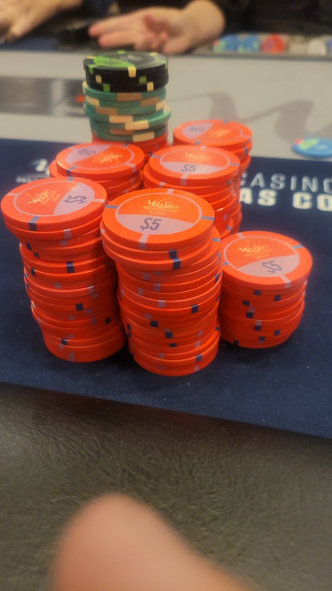 MikeRosTX's tweet photo. This is #LifeatLM, when I can make more money in a day than I can in a week enjoying our last #LMSummerFridays off to enjoy ourselves at whatever want. But would not trade any amount of chips for working at @Airbrake, a @LogicMonitor company. https://t.co/LzBcmnsQ0q