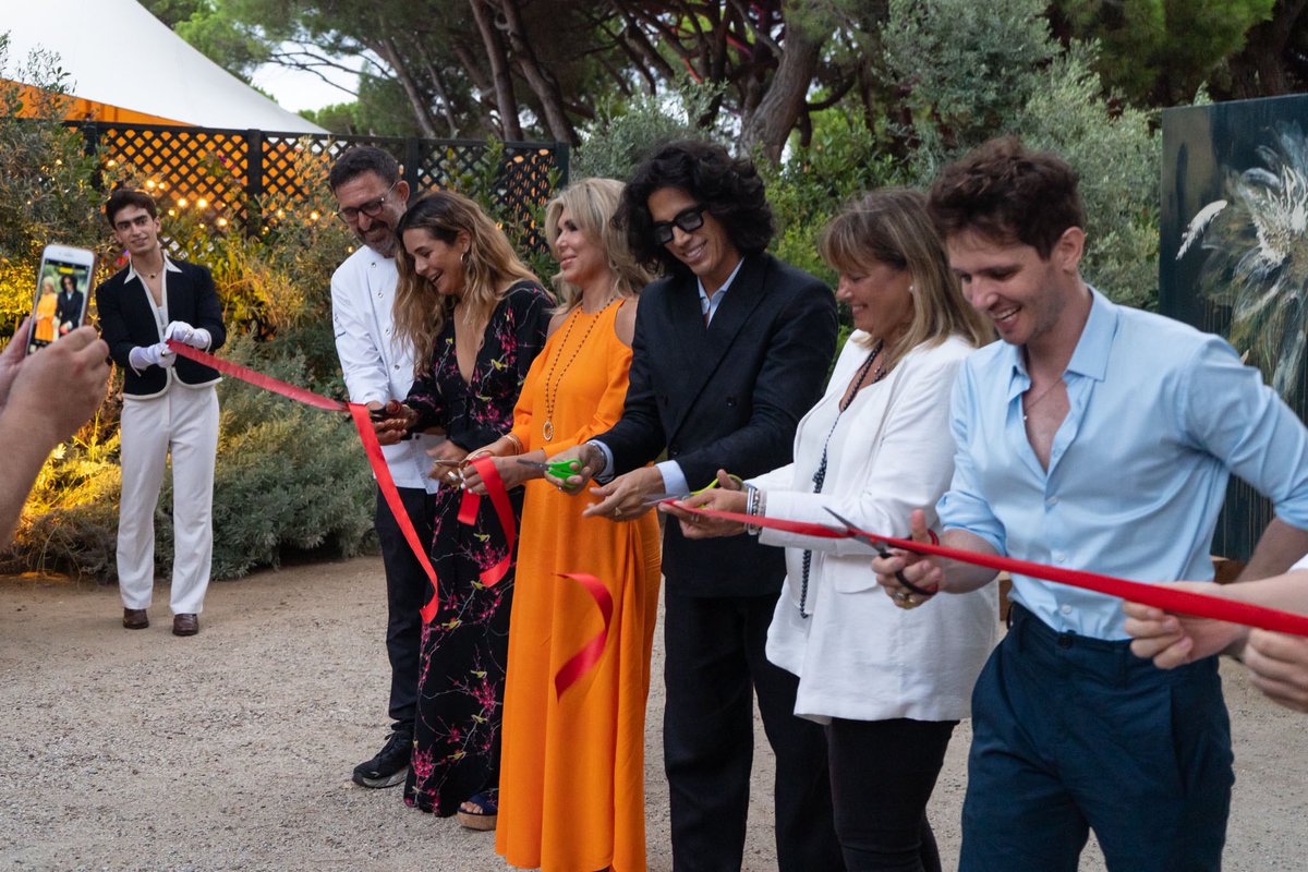 Gracias al <a href="/ConsulMexBCN/">Consulmex Barcelona</a> <a href="/AjuntamentGava/">Ajuntament de Gavà</a> @ConsuladoRD_BCN por acompañarnos en la inauguración de nuestro festival y fortalecer el sector cultural entre #México #Cataluña #LATAM #Gavà #Catalina #HaciendoMagiaJuntos