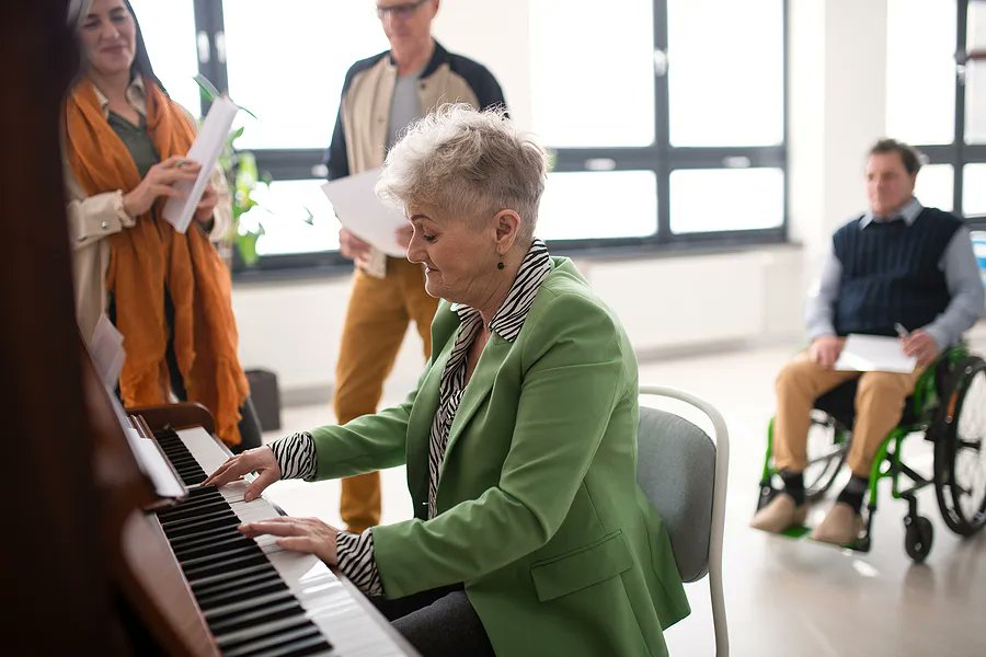 UMNS's tweet photo. Many #UMC pastors are serving congregations where most members are in their senior years. “For so long, we have bemoaned the aging of the church,” writes the Rev. Rebekah Simon-Peter. “But I have a different take on it now.”  https://t.co/gDVfmjkrzu https://t.co/QEiw0Wj0hG