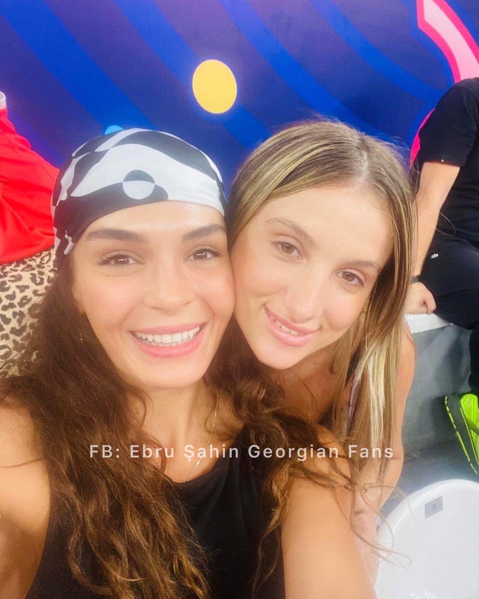 nathaniel1man's tweet photo. 😭😭😭 this personn… amazing 😭❤️
#EbruŞahin #rebru #rebrusahin #Georgia #Tbilisi #Eurobaket2022 https://t.co/wlRUgaYbDt