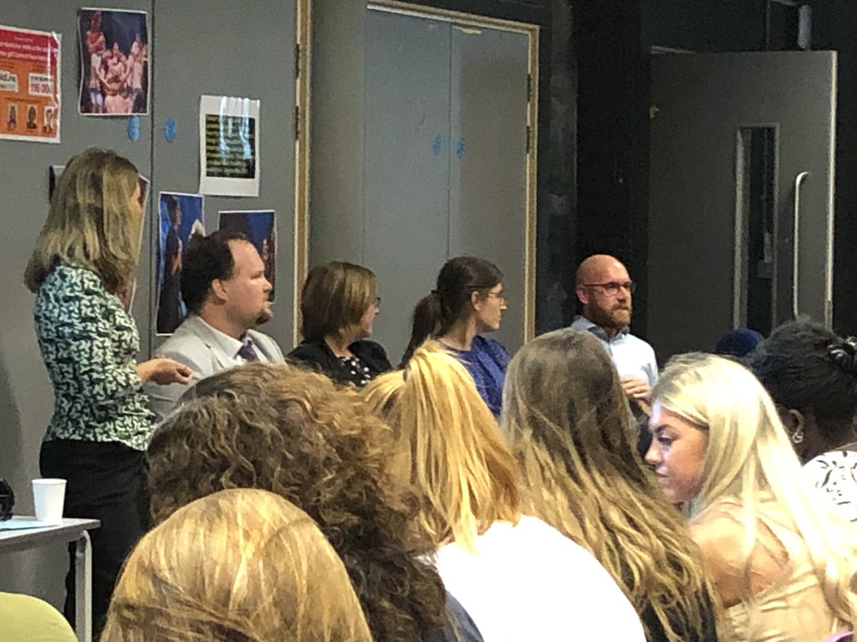 It was so great … I heard some excellent talks by <a href="/ModernCassie/">Cassie Young</a> <a href="/Mr_Raichura/">Pritesh Raichura</a> and <a href="/DrB_SciTeacher/">Dr. James B</a> as well as the excelled <a href="/Ofstednews/">Ofsted</a> panels with <a href="/HeatherBellaF/">Heather Fearn</a> and not forgetting the excellent reading panel with <a href="/teach_well/">Tarjinder</a>