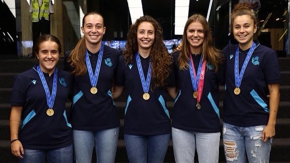 🔥 EGUN AHAZTEZINA 🔥

Zorionak neskak! 

#aurrerareala 💙