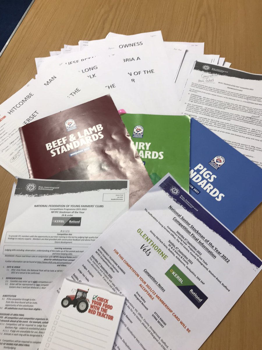 Enjoyable day judging <a href="/NFYFC/">NFYFC</a> stockman comp, with <a href="/LizGenever/">Liz Genever</a> lots of health plan and dung beetle questions <a href="/RTfarmers/">Red Tractor Farmers</a>