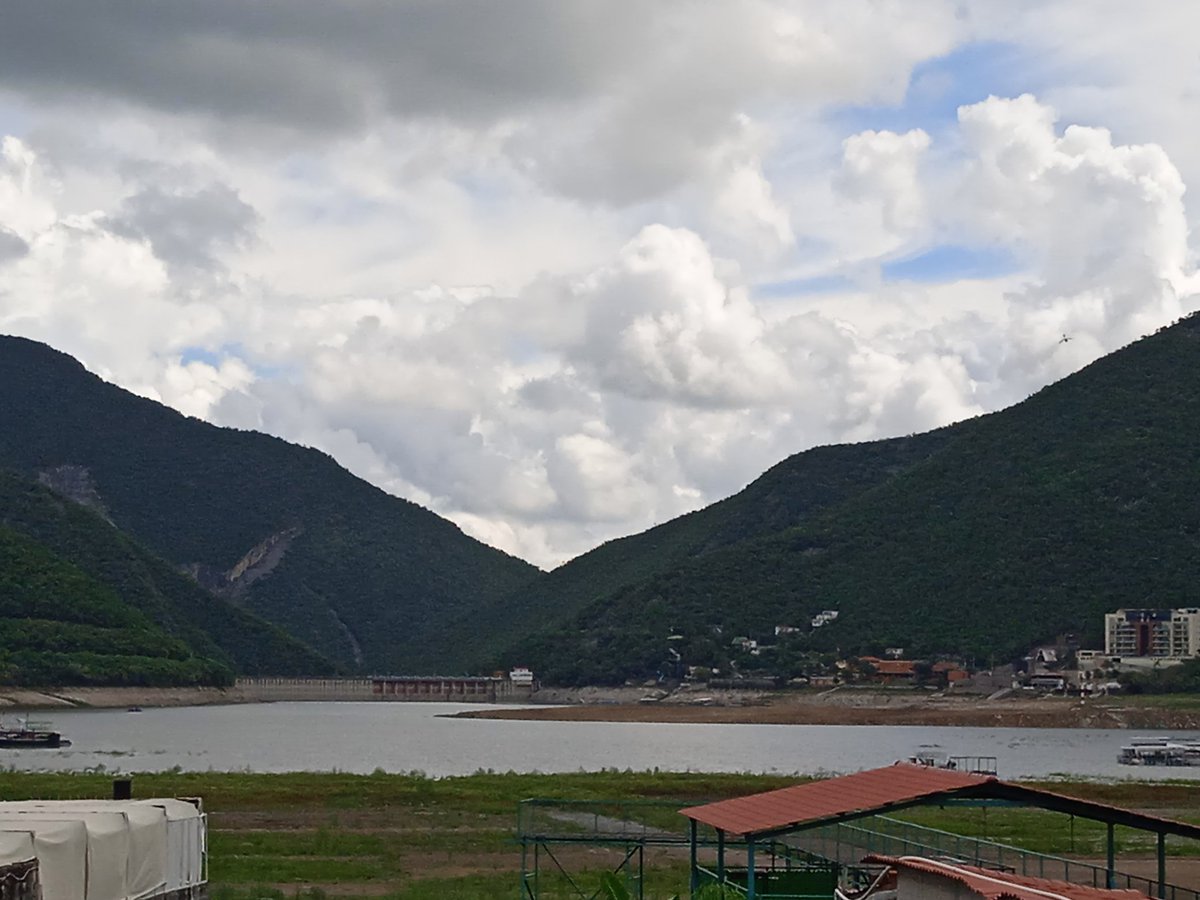 camion_desde's tweet photo. Presa de la boca #Santiago Nuevo León https://t.co/VgluQaRrqY