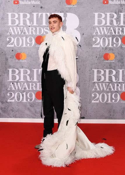 ᅟ
ᅟ

               GRAMMY’S 2022  
               « being extravagant does not hurt you know. » 
ᅟ
ᅟ