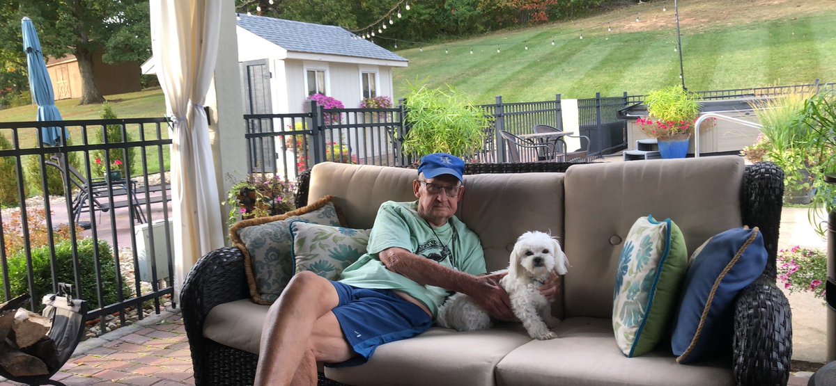 LeffingwellDan's tweet photo. Our family is sure going to miss this girl! Itโs been a great 15 yrsโฆ#RIPMacy #bettertrainedthanmykids โค๏ธ https://t.co/Wdwz5rfv6K