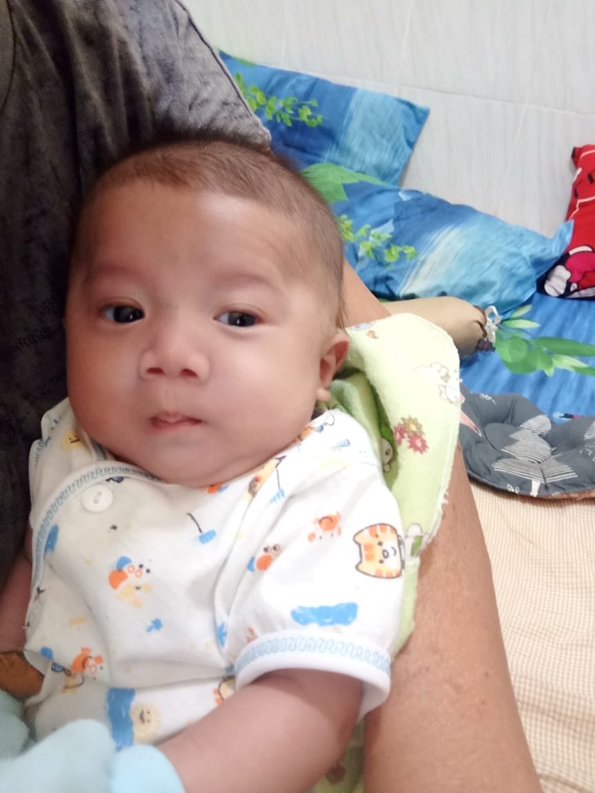 Anteng sama neneknya di tinggal cari cuan sama ibuk bapak 😆👶🏻😍😘🥰🍼